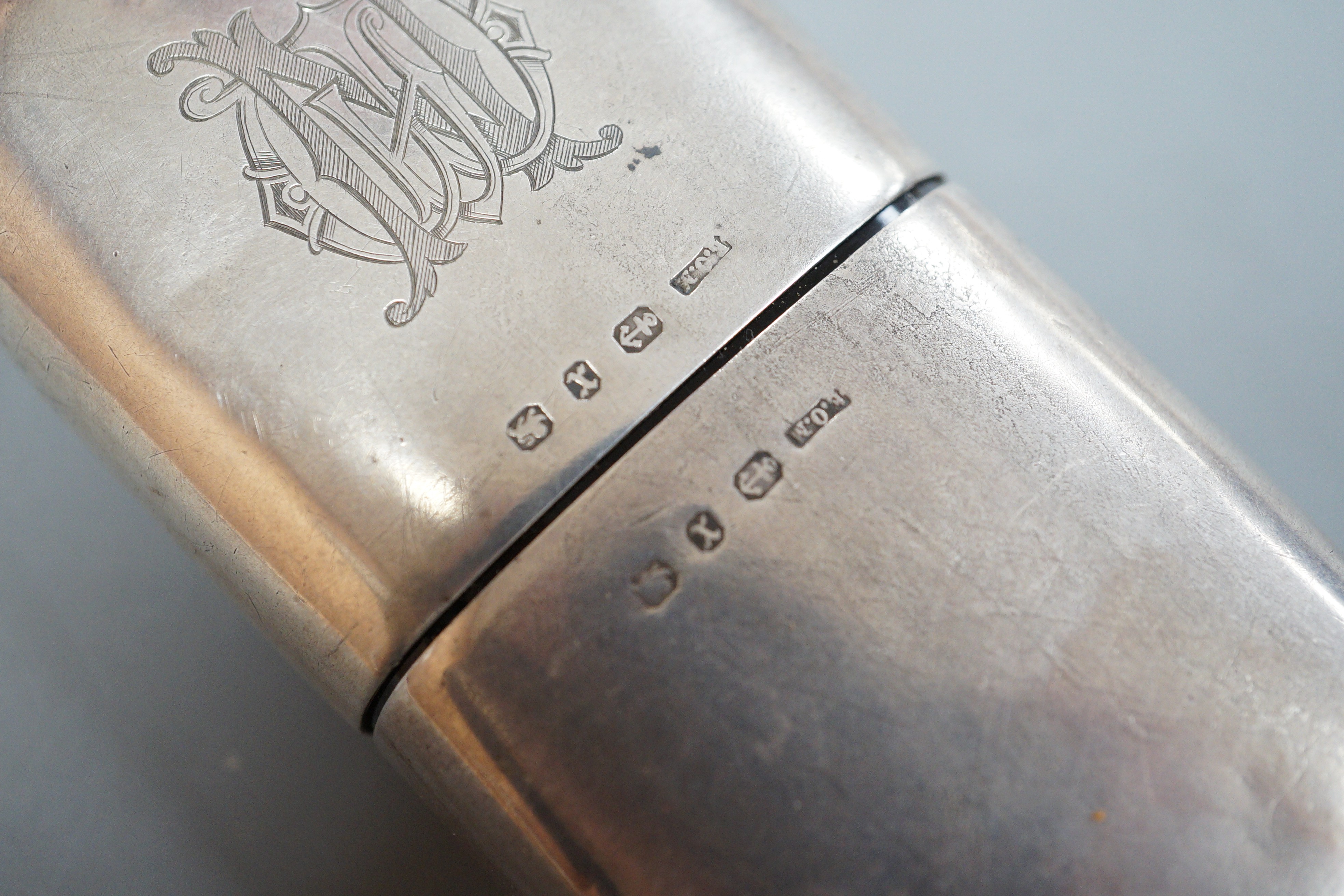 A late Victorian silver cased glass hip flask, Edward Osborn Marples, Birmingham, 1897, 10.8cm.
